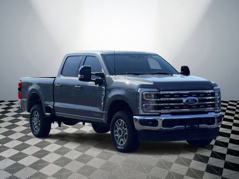 Used 2024 Ford F250 Lariat AWD/4WD image 2
