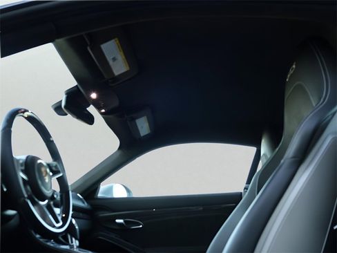 Used 2025 Porsche 718 Cayman GT4 image 35