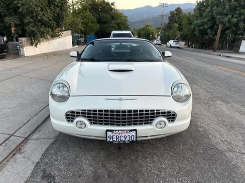 Used 2002 Ford Thunderbird Deluxe image 2