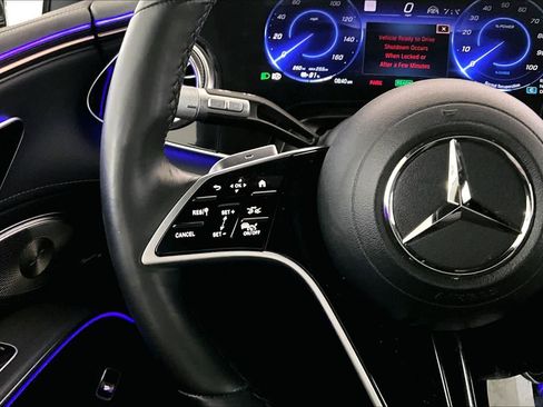 Used 2023 Mercedes-Benz EQS 580 4MATIC SUV image 23