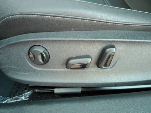 Used 2022 Volkswagen Passat 2.0T SE image 17