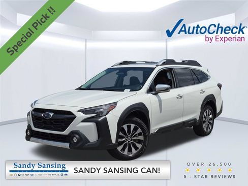 Used 2025 Subaru Outback Touring AWD/4WD image 1