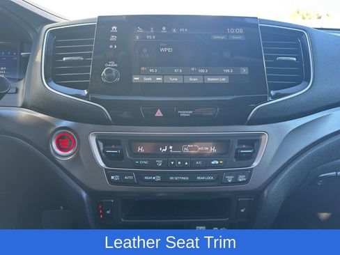 Used 2022 Honda Pilot Special Edition image 17