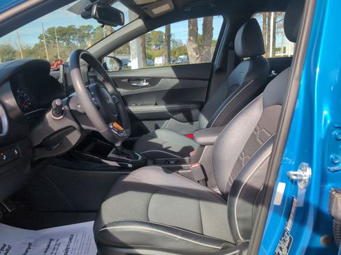 Used 2022 Kia Forte GT-Line w/ GT-Line Technology Package image 16