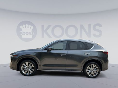 Used 2023 MAZDA CX-5 Signature AWD/4WD image 2