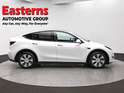 Used 2023 Tesla Model Y Long Range image 4