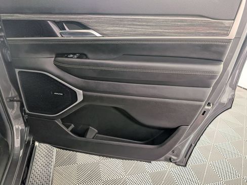 Certified 2022 Jeep Wagoneer Series II AWD/4WD image 33