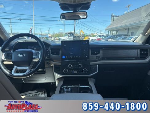 Used 2023 Ford Expedition Limited AWD/4WD image 24