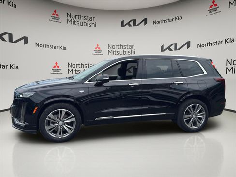 Used 2021 Cadillac XT6 Premium Luxury AWD/4WD image 2