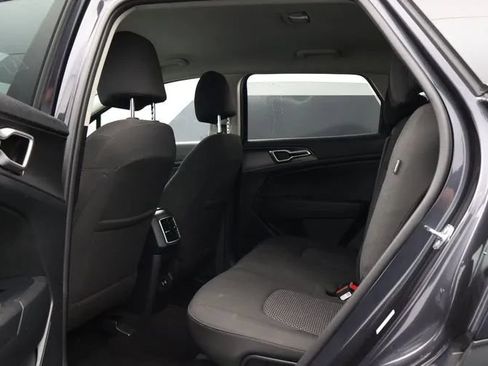 Used 2026 Kia Sportage LX FWD image 15