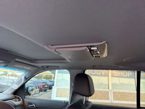 Used 2019 Chevrolet Tahoe LT image 11
