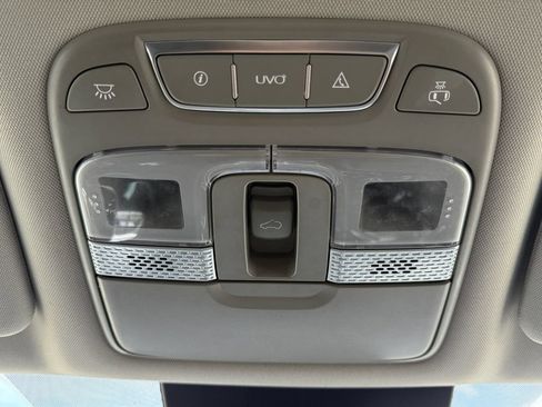 Used 2022 Kia Telluride S AWD/4WD image 18