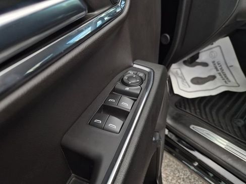 Used 2024 Chevrolet Silverado 1500 LT AWD/4WD image 14
