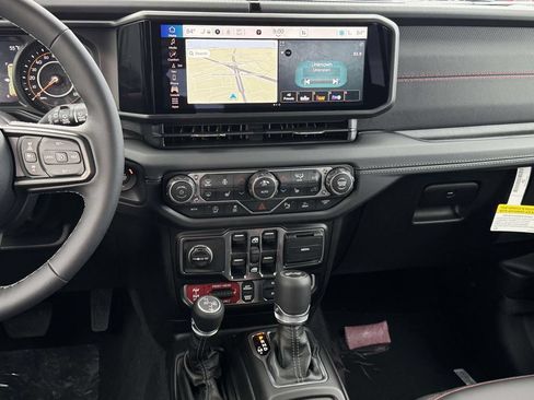 New 2026 Jeep Wrangler Unlimited Rubicon AWD/4WD image 4