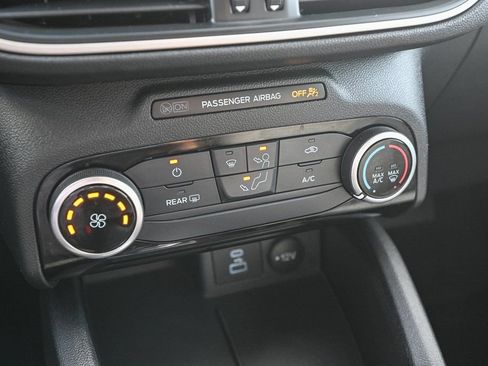 Certified 2022 Ford Escape SE image 35