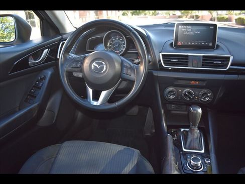 Used 2016 MAZDA MAZDA3 i Touring FWD image 28