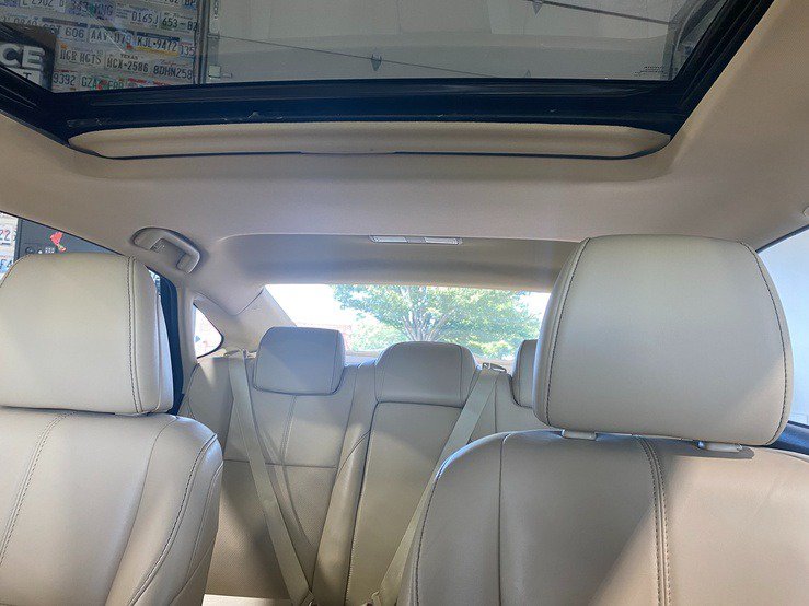 Used 2016 Toyota Avalon Limited w/ Toyota Safety Sense Package FWD image 23