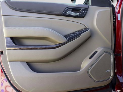 Used 2019 GMC Yukon XL SLT w/ Open Road Package image 14