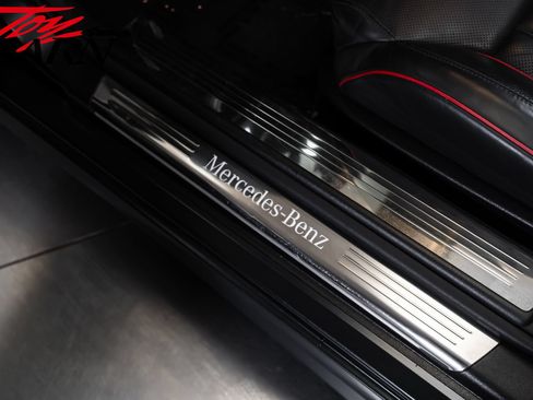 Used 2016 Mercedes-Benz SL 550 image 30