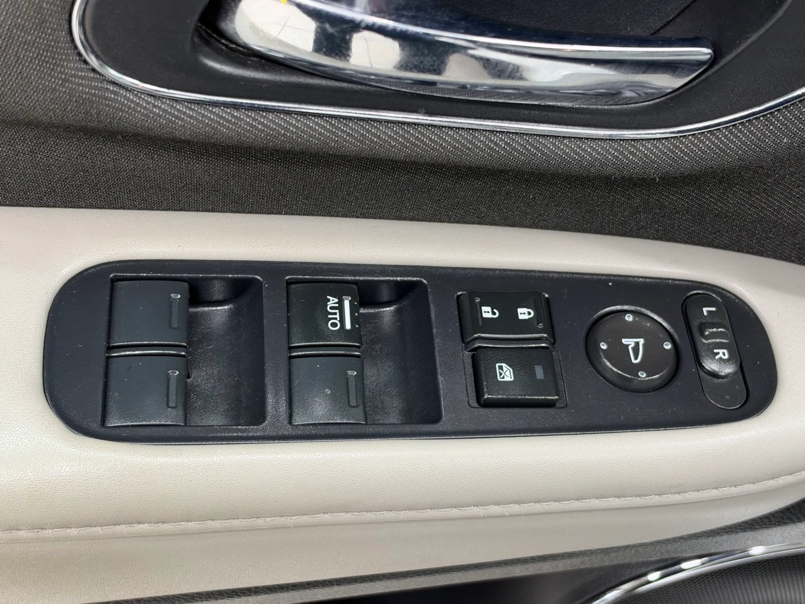 Used 2021 Honda HR-V EX image 25