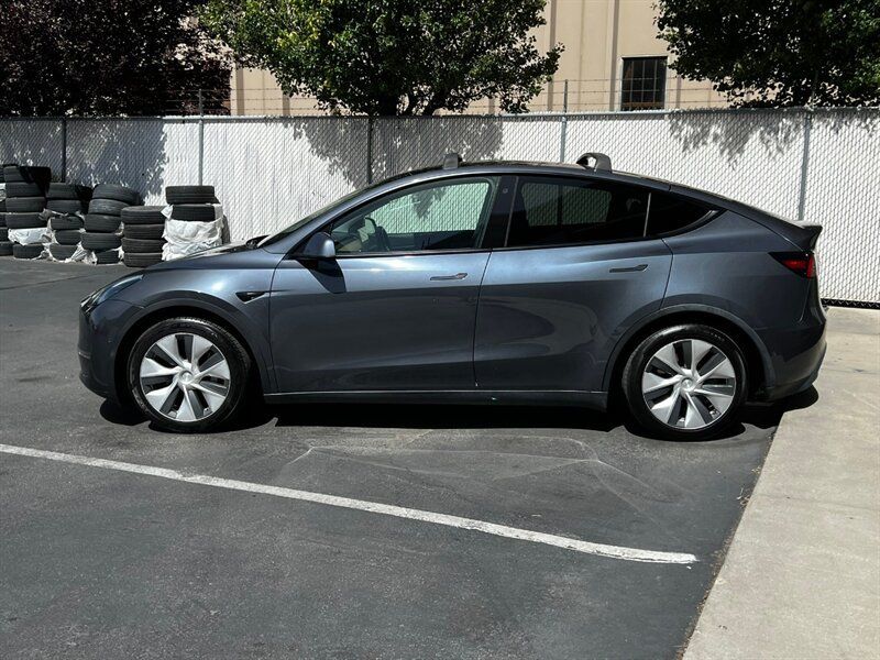 Used 2021 Tesla Model Y Long Range AWD/4WD image 4