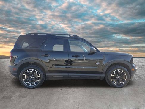 Used 2023 Ford Bronco Sport Outer Banks image 9