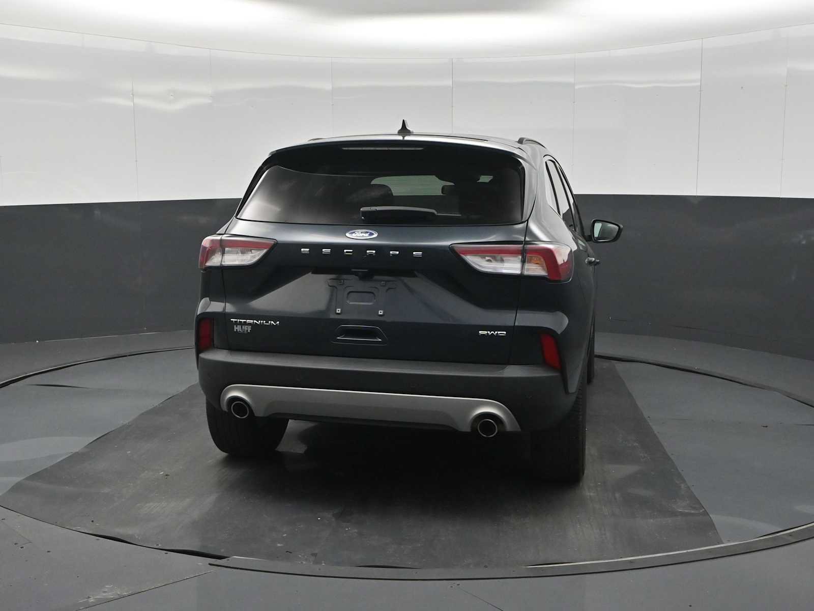 Used 2022 Ford Escape Titanium AWD/4WD image 8