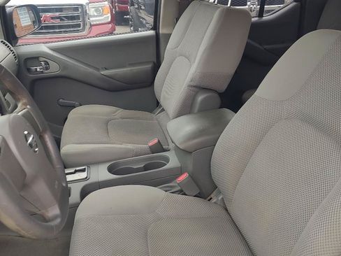 Used 2012 Nissan Frontier S RWD image 11
