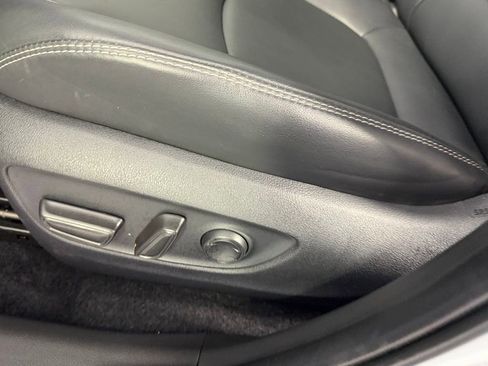 Used 2025 Toyota RAV4 XLE Premium image 23