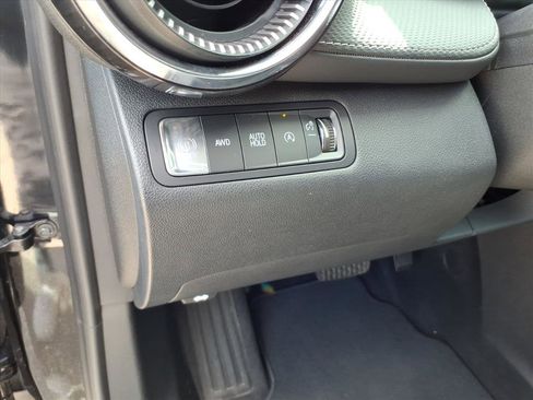 Used 2025 Chevrolet Equinox LT AWD/4WD image 9
