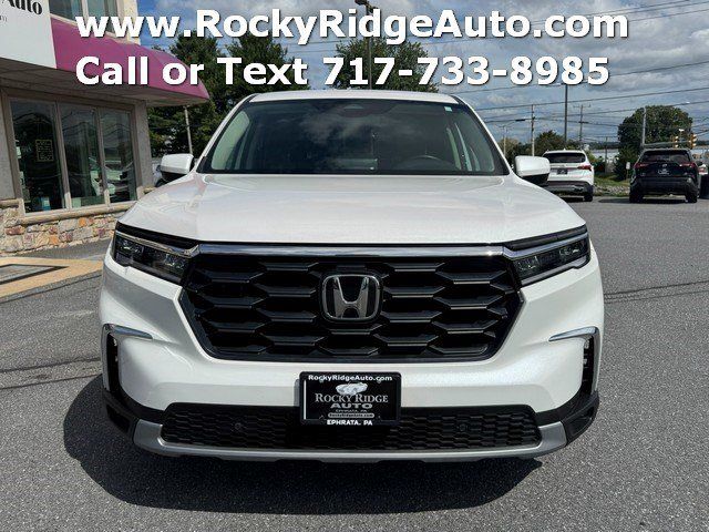 Used 2025 Honda Pilot EX-L image 9