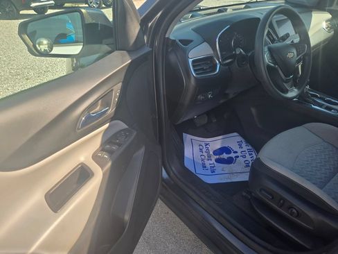 Used 2022 Chevrolet Equinox LT FWD image 6