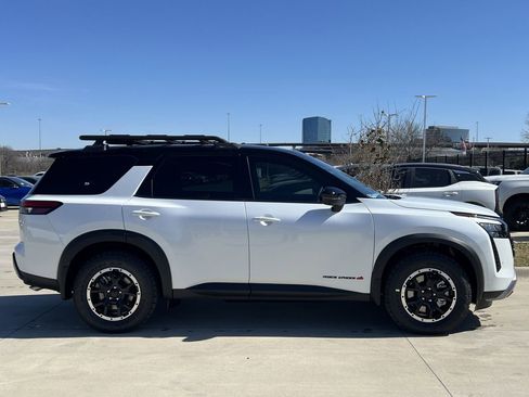 New 2026 Nissan Pathfinder Rock Creek image 3