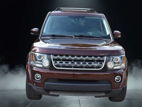 Used 2016 Land Rover LR4 HSE AWD/4WD image 4