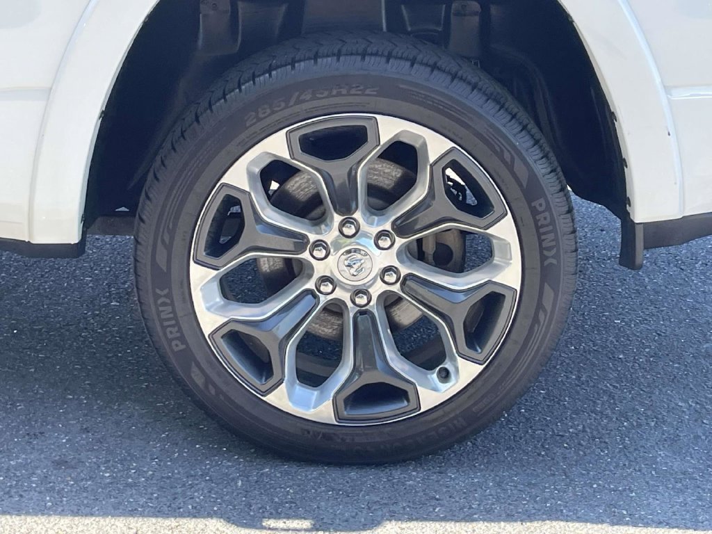 Used 2024 RAM 1500 Limited AWD/4WD image 12