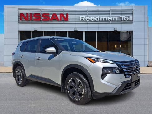 Used 2024 Nissan Rogue SV AWD/4WD image 1