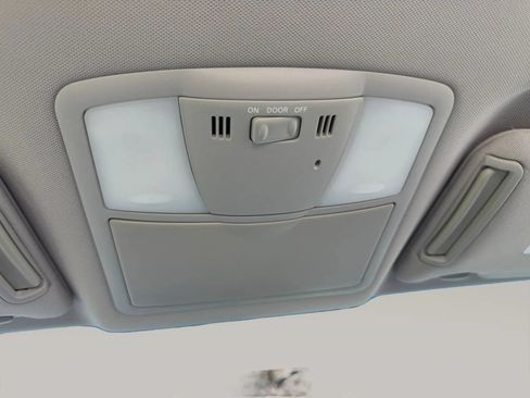 Used 2010 Nissan Altima Hybrid Sedan w/ Convenience Pkg FWD image 25