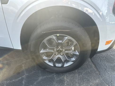 New 2025 Ford Maverick XLT FWD image 11