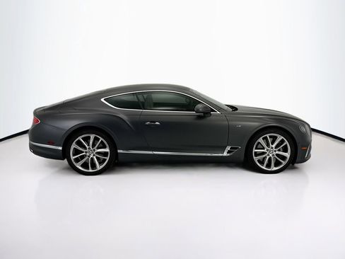 Used 2022 Bentley Continental GT image 4