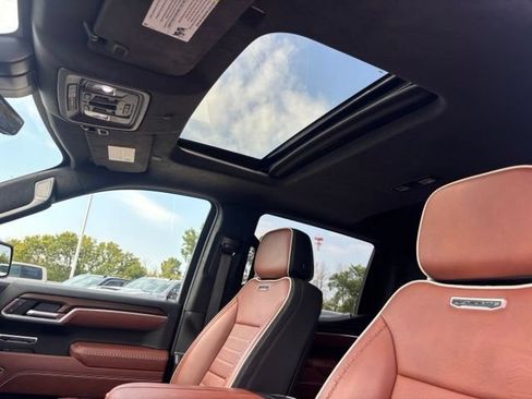Certified 2025 GMC Sierra 1500 Denali Ultimate AWD/4WD image 17