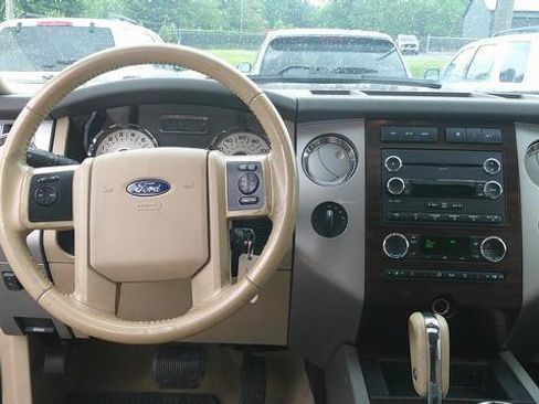 Used 2011 Ford Expedition EL XLT w/ 202A Rapid Spec Order Code AWD/4WD image 10