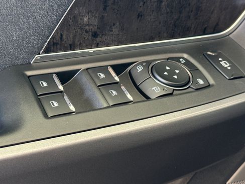 New 2026 Ford F250 Lariat w/ Black Appearance Package image 12