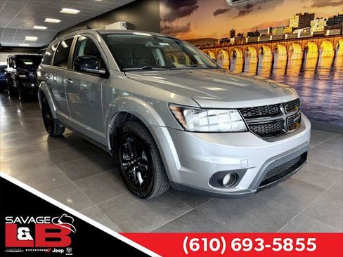 Certified 2019 Dodge Journey SE w/ Premium Group FWD image 1