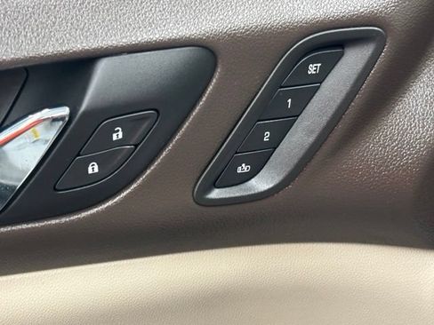 Used 2018 GMC Acadia Denali FWD image 19