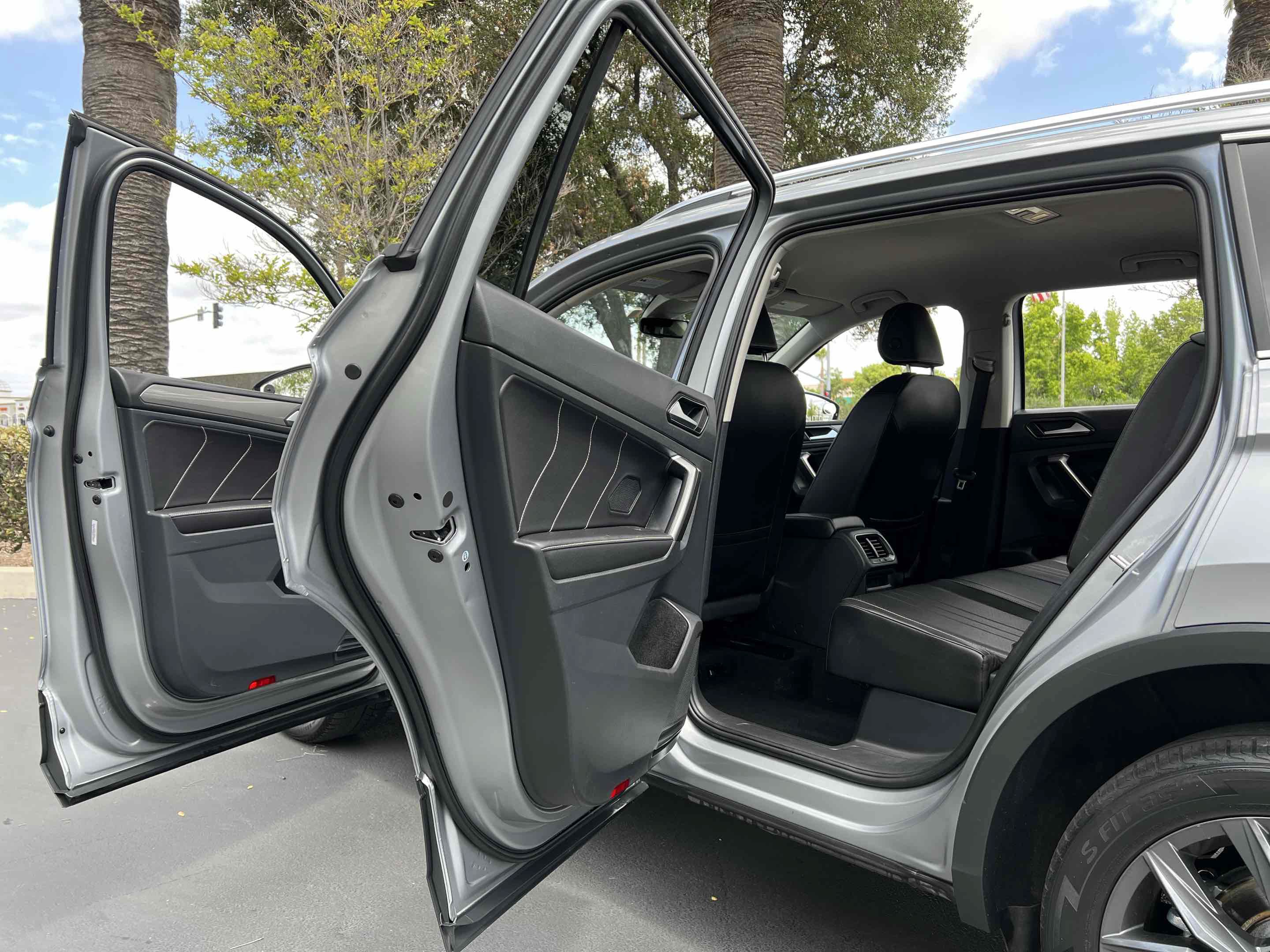 Used 2023 Volkswagen Tiguan SE FWD image 54