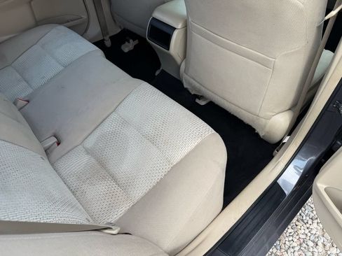 Used 2014 Toyota Camry LE FWD image 21