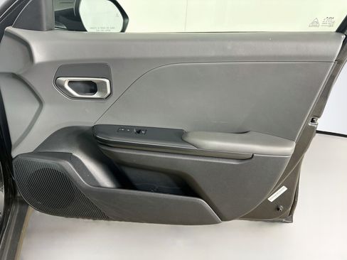 Used 2025 Kia K4 FWD image 30