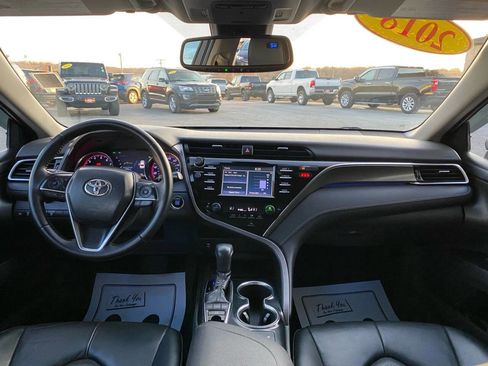 Used 2018 Toyota Camry XSE image 20