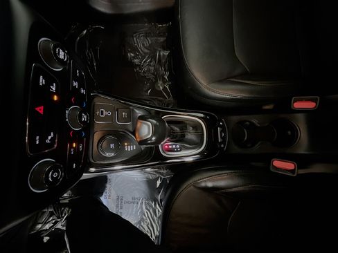 Used 2021 Jeep Compass Limited image 25