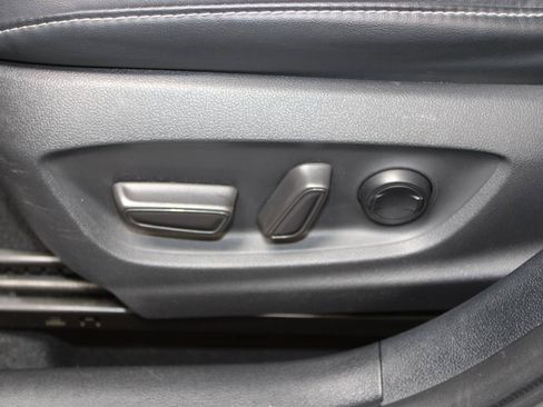 Used 2021 Toyota Prius Prime XLE FWD image 36